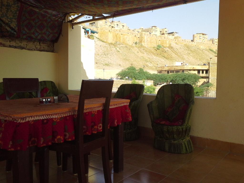 Hotel Sandcastle Jaisalmer Bilik gambar